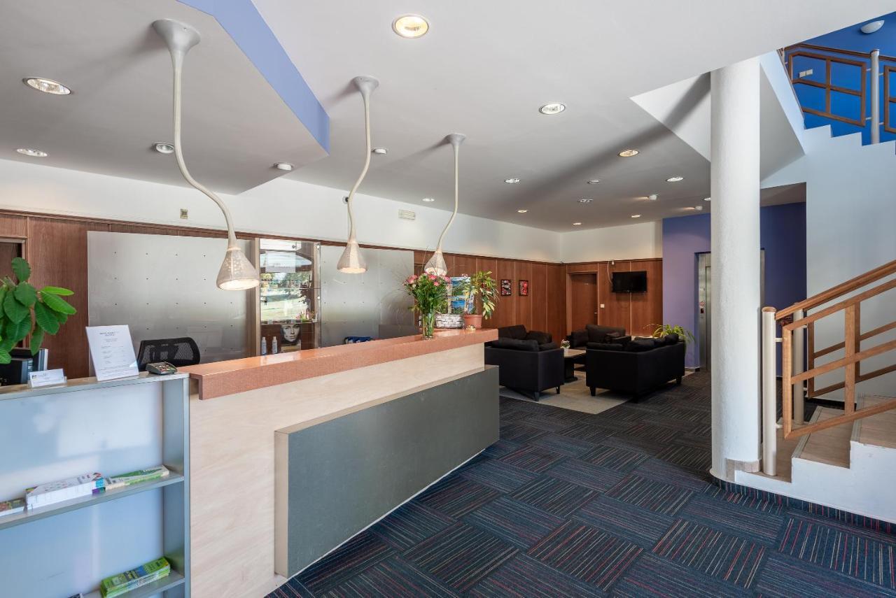Hotel Floret Prŭhonice Ngoại thất bức ảnh